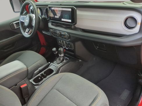 Used 2026 Jeep Wrangler Unlimited Sahara AWD/4WD image 48