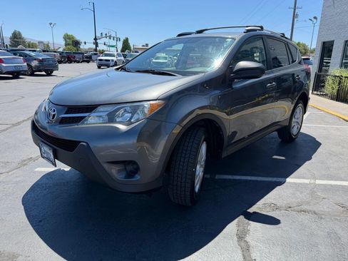 Used 2013 Toyota RAV4 LE AWD/4WD image 3