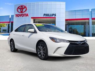 Used 2017 Toyota Camry XSE video 1