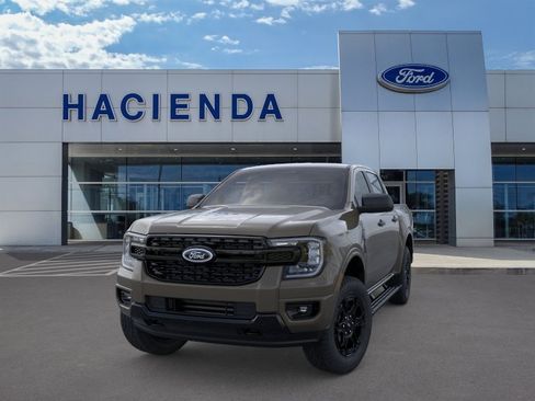 Used 2025 Ford Ranger XLT w/ Black Appearance Package AWD/4WD image 2