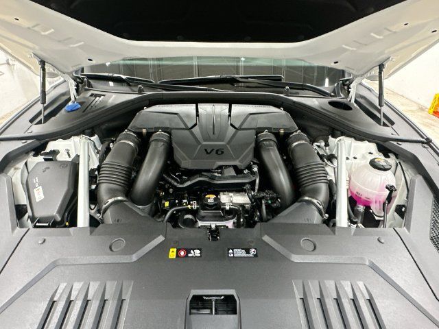 Used 2025 Genesis GV70 3.5T Sport w/ Sport Advanced Package AWD/4WD image 19