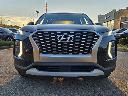Used 2021 Hyundai Palisade SEL w/ Convenience Package image 2