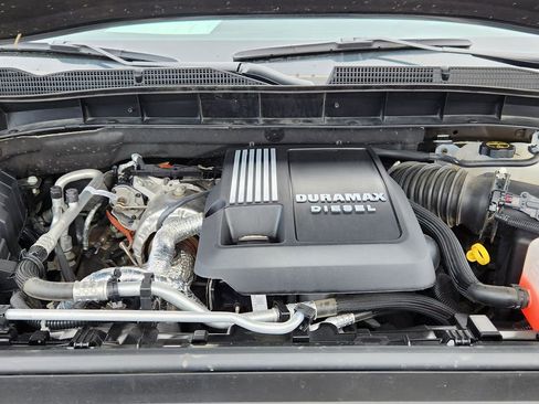 Used 2025 GMC Sierra 1500 AT4 w/ AT4 Premium Package AWD/4WD image 14