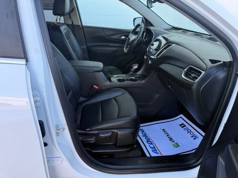Certified 2023 Chevrolet Equinox LT FWD image 16