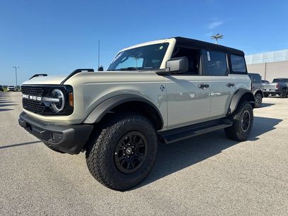 New 2026 Ford Bronco Outer Banks w/ Sasquatch Package