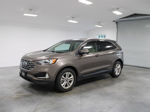 Used 2019 Ford Edge SEL w/ Equipment Group 201A FWD image 4