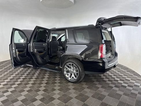 Used 2017 GMC Yukon Denali w/ Open Road Package AWD/4WD image 18