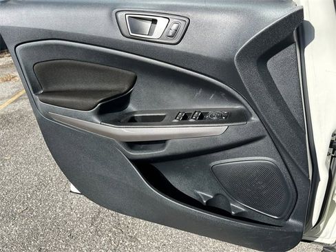Used 2021 Ford EcoSport SE w/ SE Convenience Package image 17