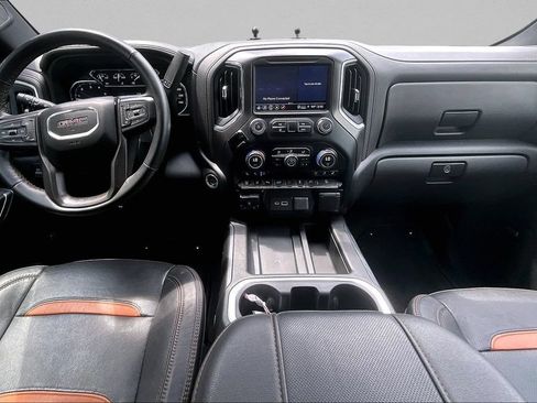 Used 2023 GMC Sierra 3500 AT4 w/ AT4 Preferred Package AWD/4WD image 9