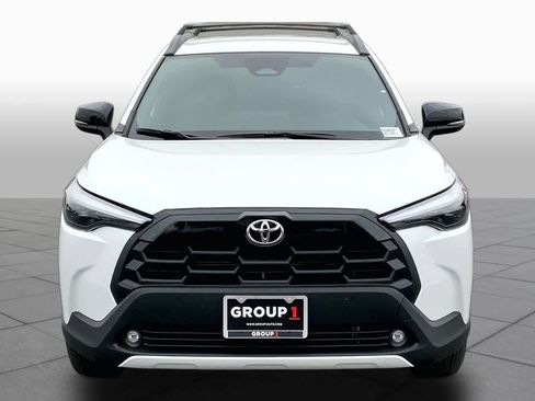 New 2026 Toyota Corolla Cross XLE FWD image 3