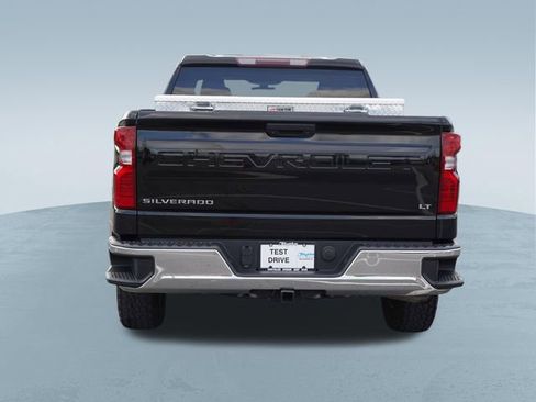 Used 2020 Chevrolet Silverado 1500 LT AWD/4WD image 7