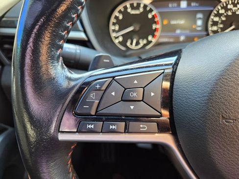 Used 2024 Nissan Altima 2.0 SR FWD image 13