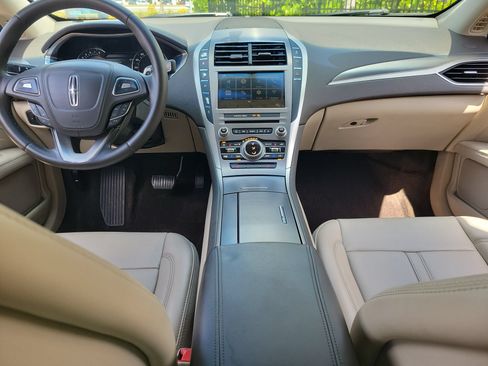 Used 2018 Lincoln MKZ Premiere FWD image 15