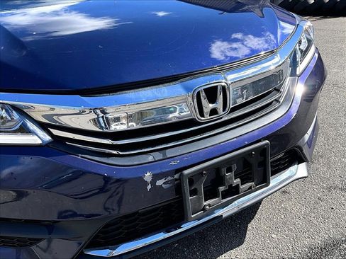 Used 2017 Honda Accord Sport Special Edition image 26