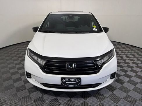 Used 2024 Honda Odyssey Sport image 8