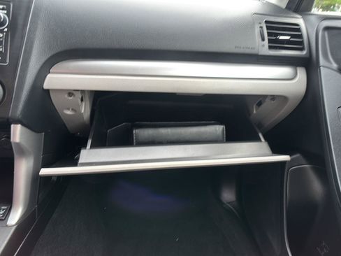 Used 2014 Subaru Forester 2.5i Limited AWD/4WD image 35