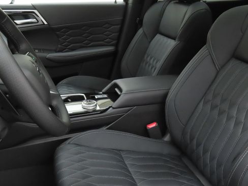 New 2026 Mitsubishi Outlander SEL FWD image 11