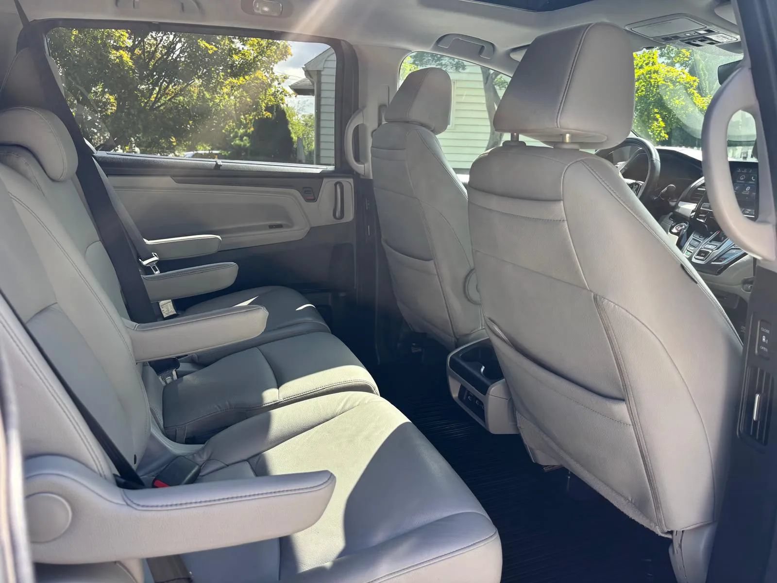 Used 2022 Honda Odyssey Touring image 29