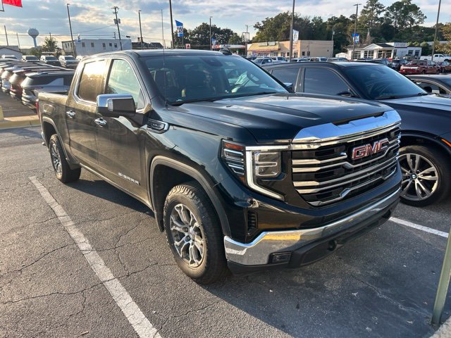 Used 2024 GMC Sierra 1500 SLT RWD image 1
