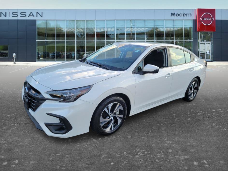 Used 2025 Subaru Legacy Premium AWD/4WD image 1