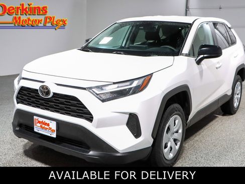 Used 2024 Toyota RAV4 LE AWD/4WD image 1