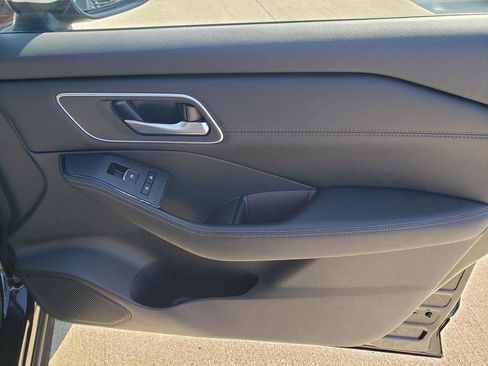 Certified 2025 Nissan Rogue Platinum w/ Platinum Premium Package image 29