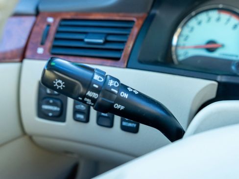 Used 2006 Toyota Solara SE image 23