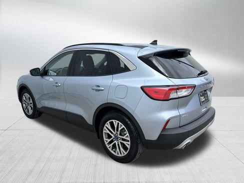 Used 2022 Ford Escape SEL image 4