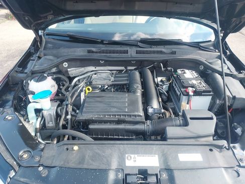Used 2017 Volkswagen Jetta SE FWD image 33