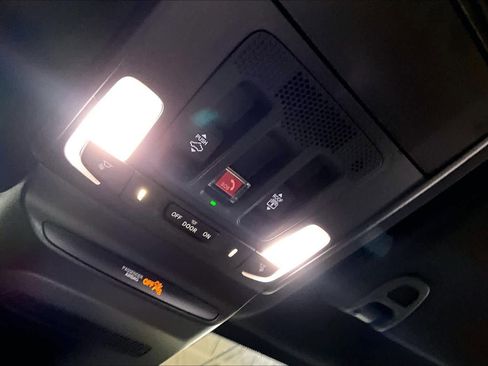 Used 2025 Acura ADX A-Spec image 32