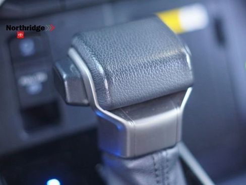 Used 2023 Toyota Tundra Limited image 37