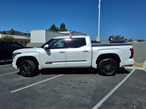 Used 2023 Toyota Tundra Platinum AWD/4WD image 3
