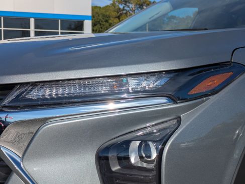 New 2026 Chevrolet Trax LS w/ Driver Confidence Package image 29