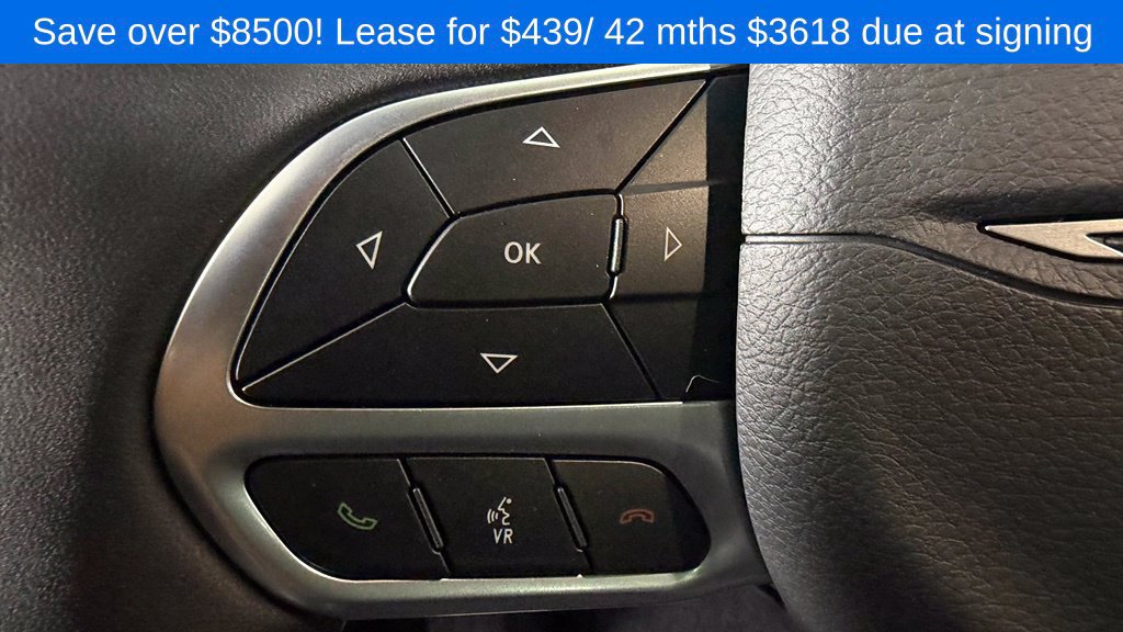 New 2027 Chrysler Pacifica Select FWD image 18