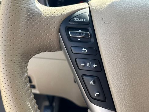 Used 2014 Nissan Murano LE w/ Platinum Edition Package image 36