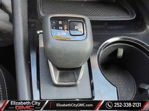 Used 2025 Nissan Rogue SV FWD image 13