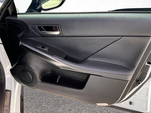 Used 2022 Lexus IS 350 F Sport RWD image 28