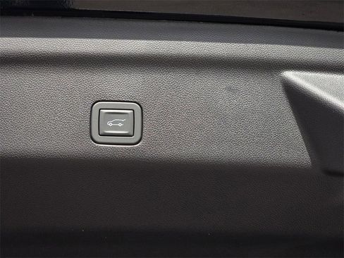 New 2026 GMC Yukon XL Elevation w/ LPO, Floor Liner Package image 14