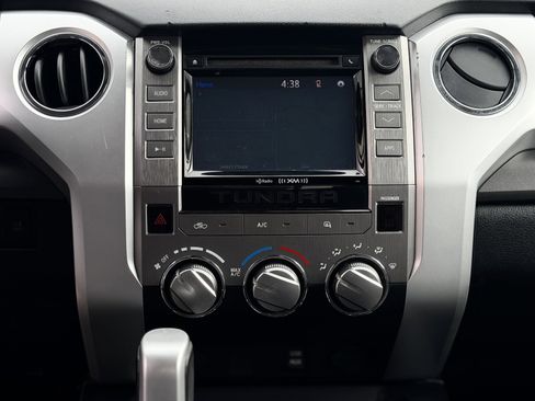 Used 2015 Toyota Tundra SR5 w/ SR5 Upgrade Package RWD image 17
