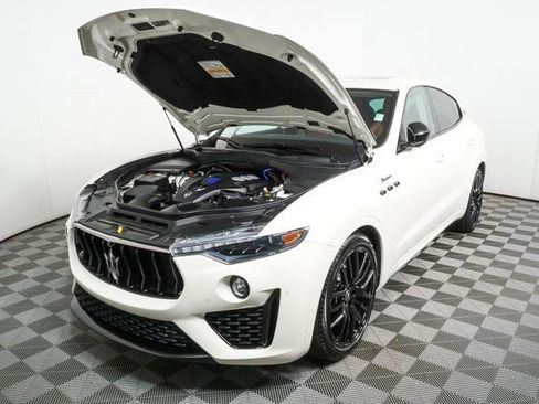 Used 2022 Maserati Levante Modena image 35