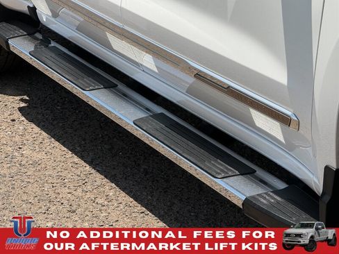 Used 2022 Chevrolet Silverado 1500 High Country w/ Technology Package RWD image 6