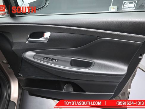 Used 2020 Hyundai Santa Fe SE w/ Cargo Package FWD image 30