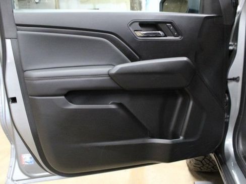 Used 2024 Chevrolet Colorado LT w/ LT Convenience Package II AWD/4WD image 15
