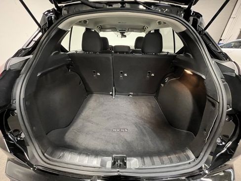 Used 2024 Nissan Kicks SR image 14