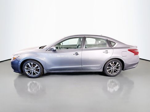 Used 2018 Nissan Altima 2.5 SR w/ SR Special Edition FWD image 6