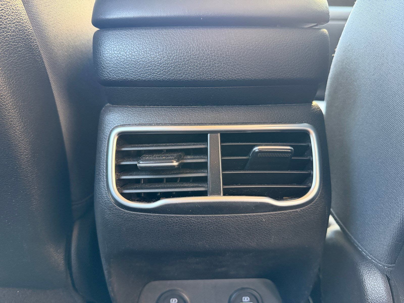 Certified 2023 Hyundai Santa Fe SEL FWD image 33