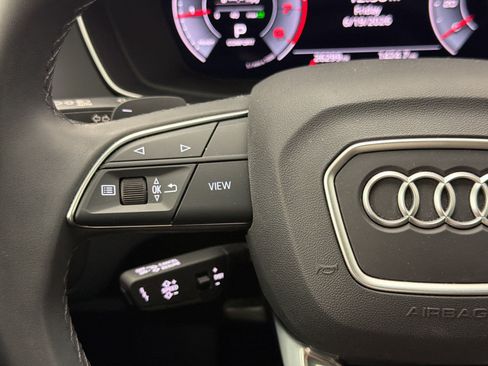 Used 2024 Audi Q5 2.0T Premium w/ Summer of Audi Package AWD/4WD image 16