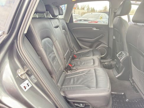 Used 2017 Audi Q5 2.0T Premium Plus w/ Technology Package image 16