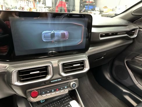 Used 2024 Ford Mustang Premium image 19