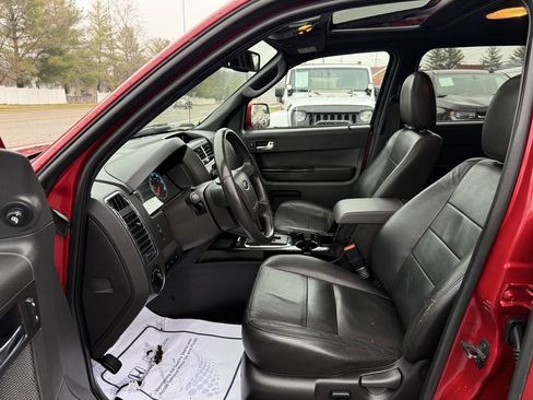Used 2010 Ford Escape Limited image 17